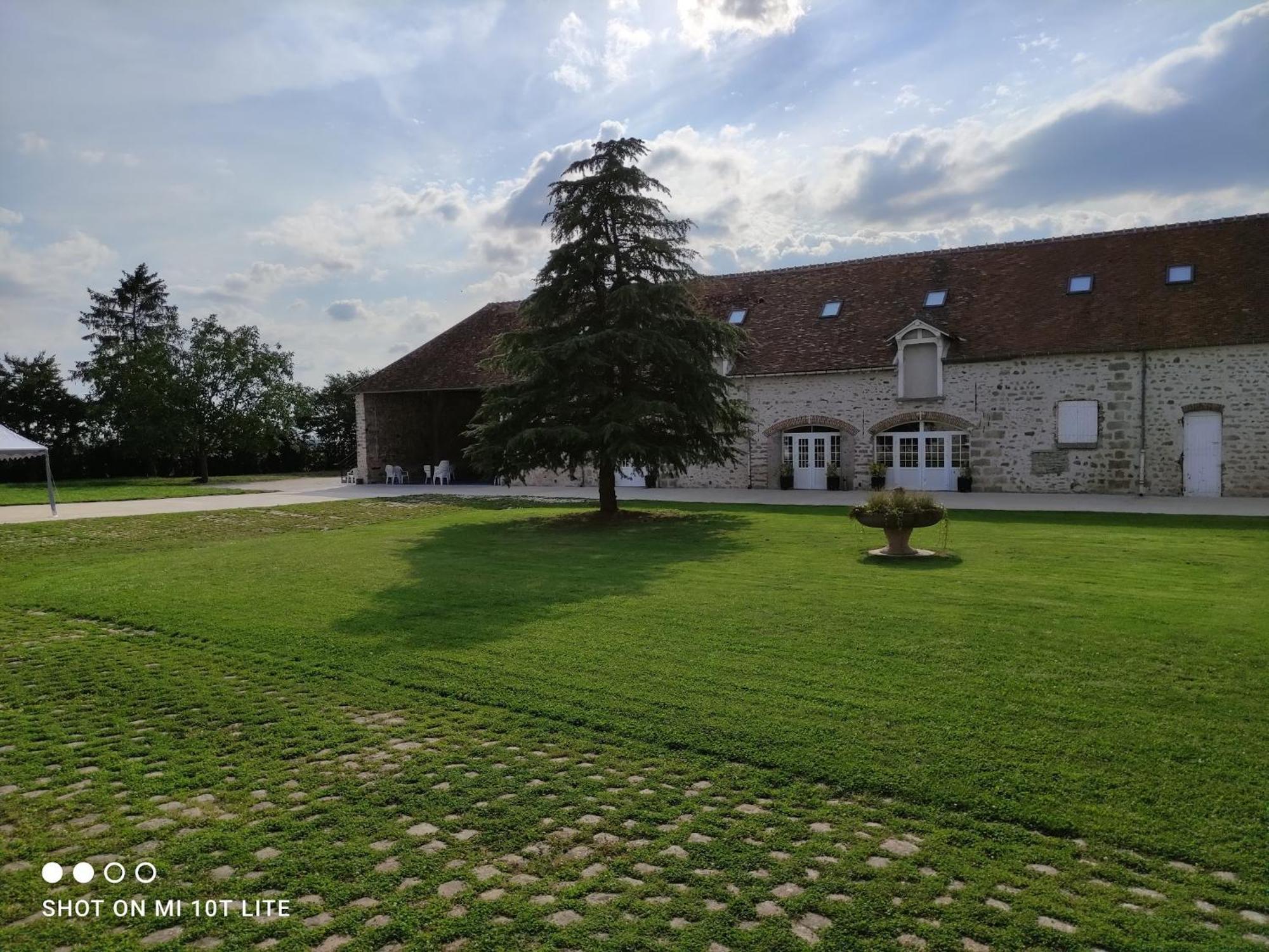 Bed and Breakfast Domaine De La Ferme De Mont Mormant Exteriér fotografie